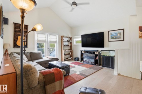 204 Sheppard Court, Edmonton, AB - Indoor Photo Showing Living Room