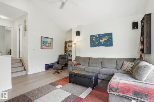 204 Sheppard Court, Edmonton, AB - Indoor Photo Showing Living Room