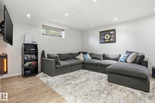 204 Sheppard Court, Edmonton, AB - Indoor Photo Showing Other Room
