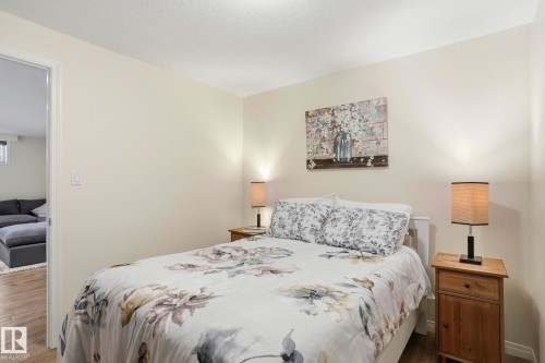 204 Sheppard Court, Edmonton, AB - Indoor Photo Showing Bedroom