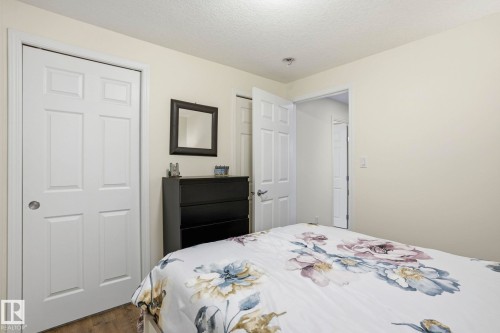 204 Sheppard Court, Edmonton, AB - Indoor Photo Showing Bedroom