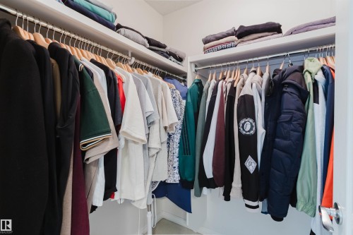 Walk in closet - 20524 58 Avenue, Edmonton, AB 