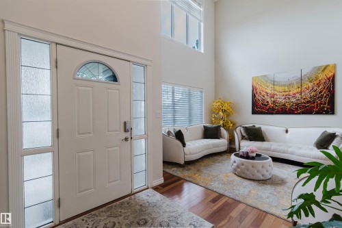Entrance foyer - 20524 58 Avenue, Edmonton, AB 