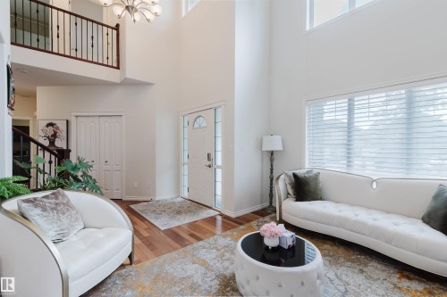 Living room - 20524 58 Avenue, Edmonton, AB 