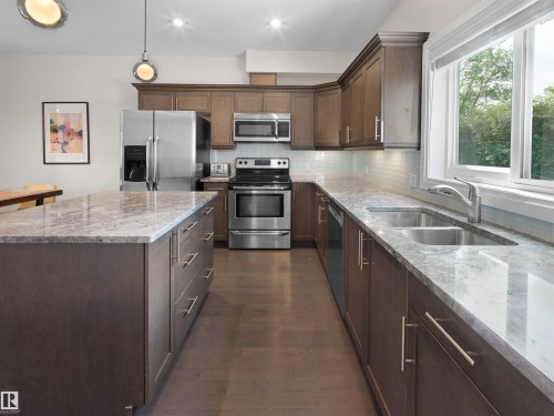 10607 62 Avenue, Edmonton, AB 