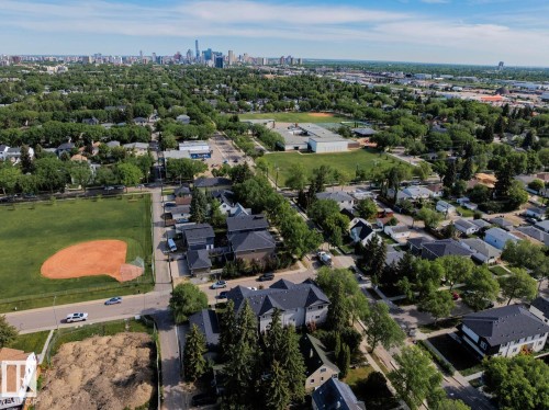 10607 62 Avenue, Edmonton, AB 