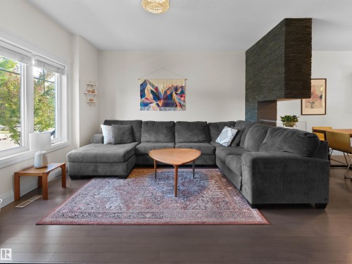 10607 62 Avenue, Edmonton, AB 