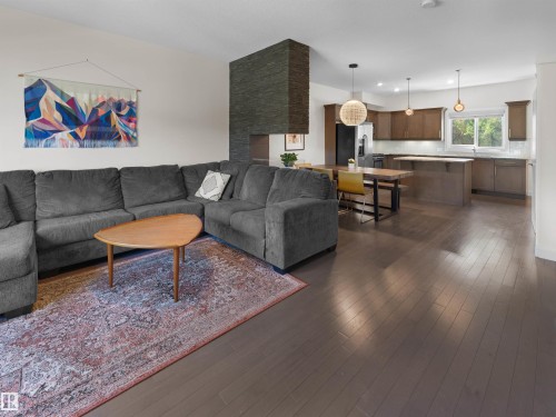 10607 62 Avenue, Edmonton, AB 