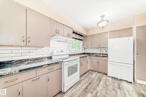 13215 132 Avenue, Edmonton, AB 