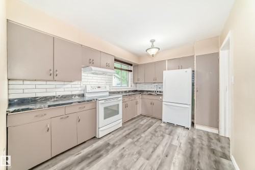 13215 132 Avenue, Edmonton, AB 
