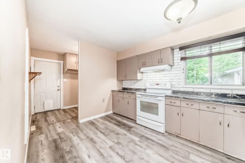 13215 132 Avenue, Edmonton, AB 