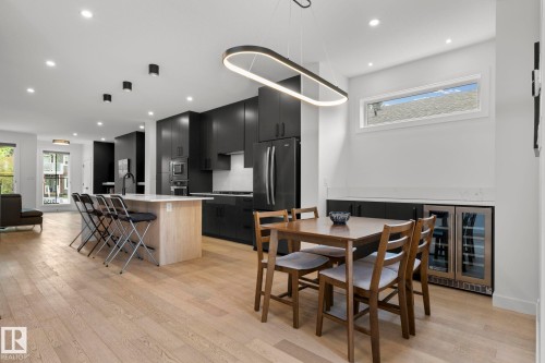 9138 71 Avenue, Edmonton, AB 