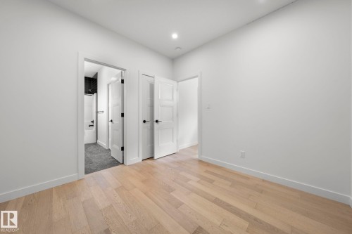 9138 71 Avenue, Edmonton, AB 