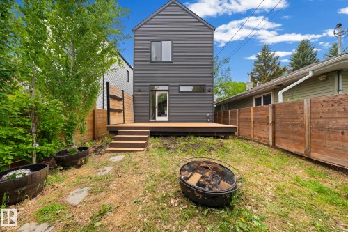 9138 71 Avenue, Edmonton, AB 