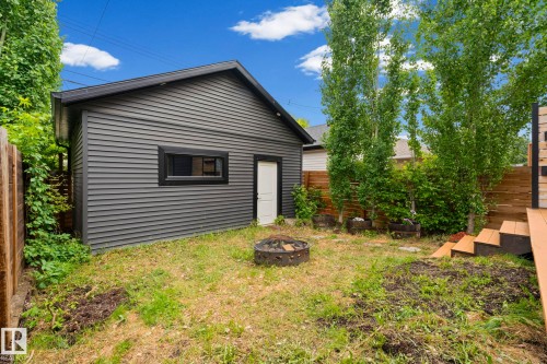 9138 71 Avenue, Edmonton, AB 