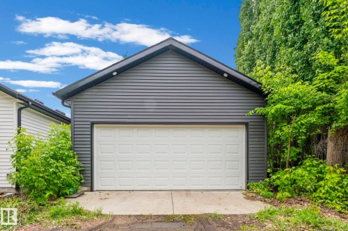 9138 71 Avenue, Edmonton, AB 