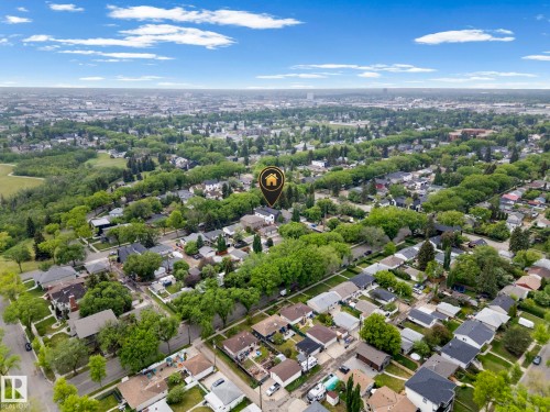9138 71 Avenue, Edmonton, AB 
