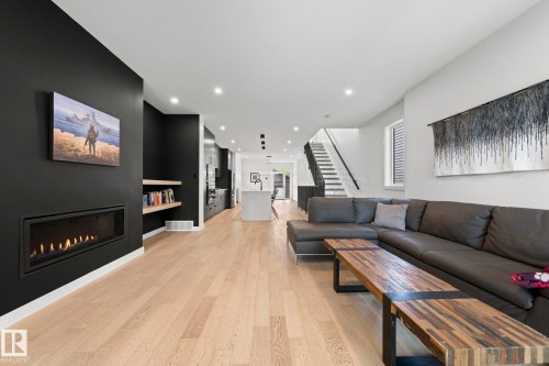 9138 71 Avenue, Edmonton, AB 