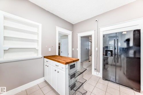 12121 64 Street, Edmonton, AB 