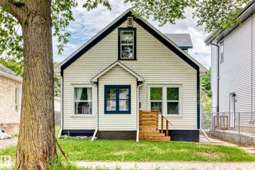 12121 64 Street, Edmonton, AB 