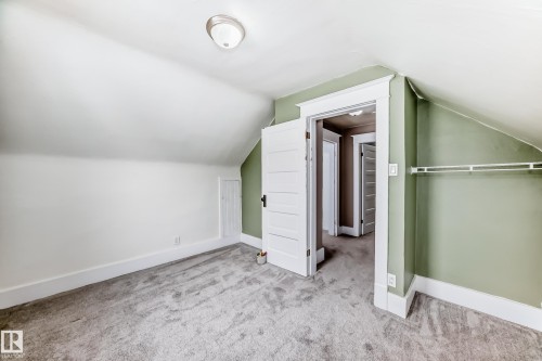 12121 64 Street, Edmonton, AB 