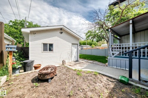 12121 64 Street, Edmonton, AB 