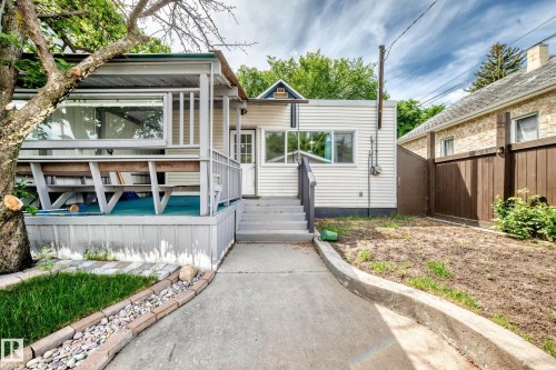 12121 64 Street, Edmonton, AB 