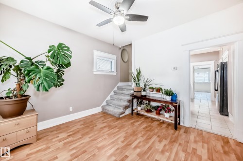 12121 64 Street, Edmonton, AB 