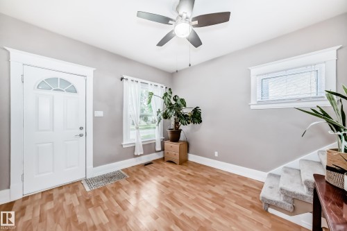 12121 64 Street, Edmonton, AB 
