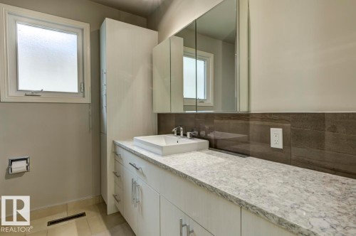 4316 117 Street, Edmonton, AB 