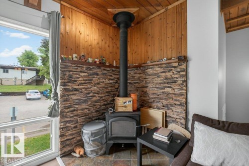 502 Lee Ridge Road, Edmonton, AB 