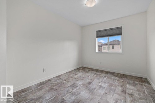 17703 65 Street Nw, Edmonton, AB 