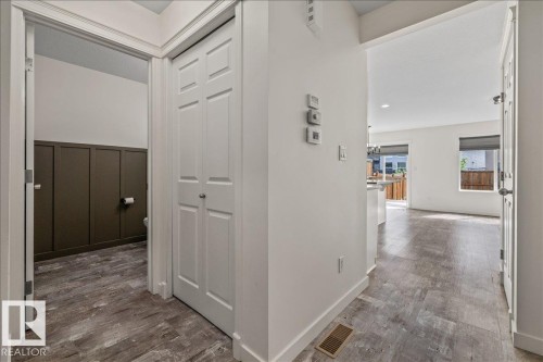 17703 65 Street Nw, Edmonton, AB 