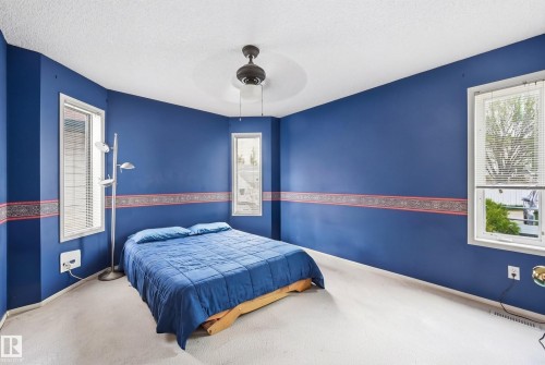 2050 Tanner Wynd, Edmonton, AB 