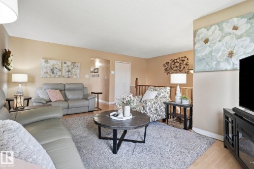 5511 10 Avenue, Edmonton, AB 