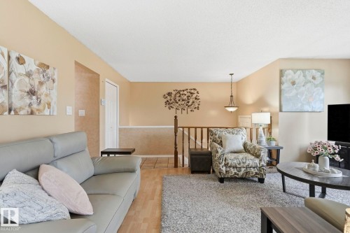 5511 10 Avenue, Edmonton, AB 