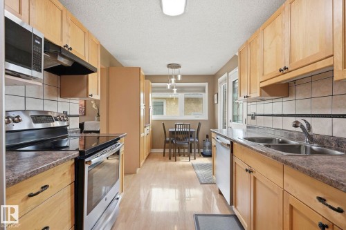 5511 10 Avenue, Edmonton, AB 