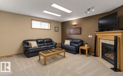 1 Birchwood Close, Leduc, AB 
