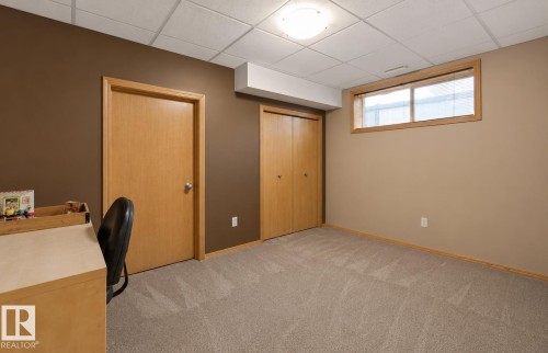 1 Birchwood Close, Leduc, AB 