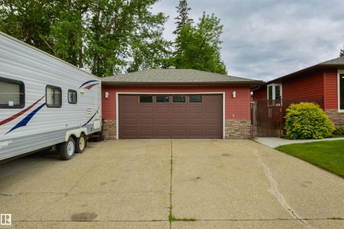 3 Morris Street, Spruce Grove, AB 