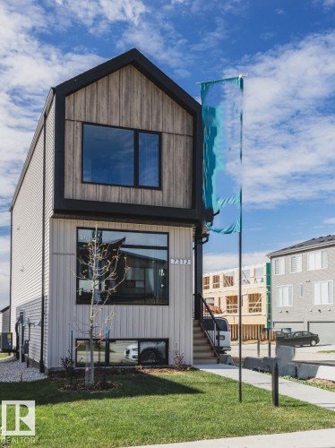 455 30 Street, Edmonton, AB 