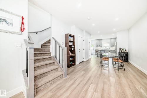 9830 73 Avenue, Edmonton, AB 