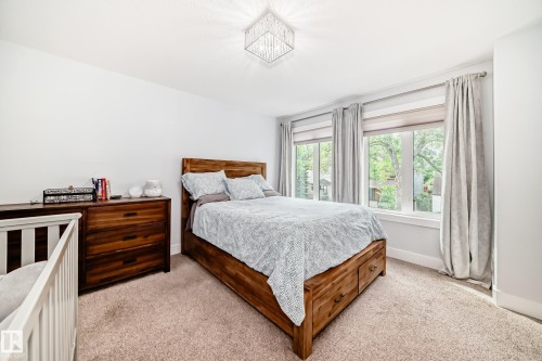 9830 73 Avenue, Edmonton, AB 