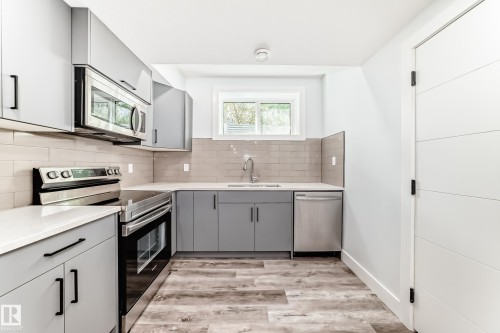9830 73 Avenue, Edmonton, AB 