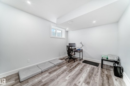 9830 73 Avenue, Edmonton, AB 