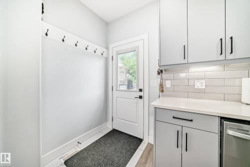 9830 73 Avenue, Edmonton, AB 