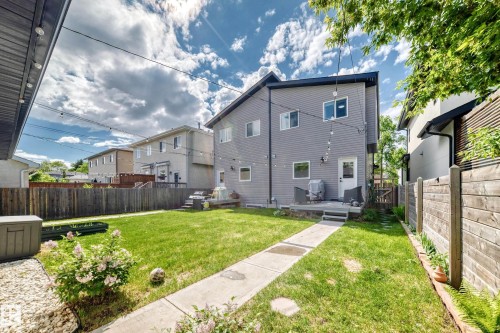 9830 73 Avenue, Edmonton, AB 