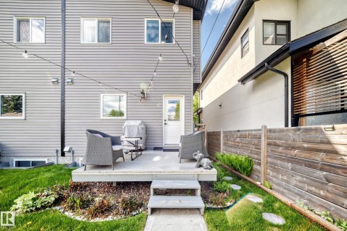 9830 73 Avenue, Edmonton, AB 