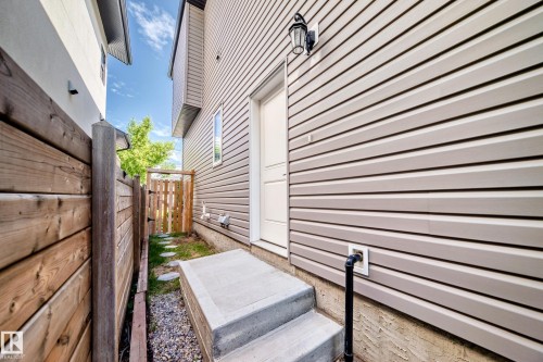 9830 73 Avenue, Edmonton, AB 