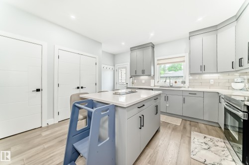 9830 73 Avenue, Edmonton, AB 